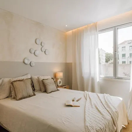Giuseppe - 1 Bedroom And Parking In Alvalade *