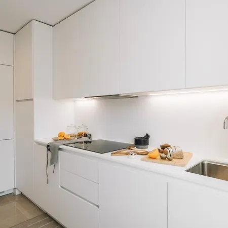 Giuseppe - 1 Bedroom And Parking In Alvalade * ליסבון