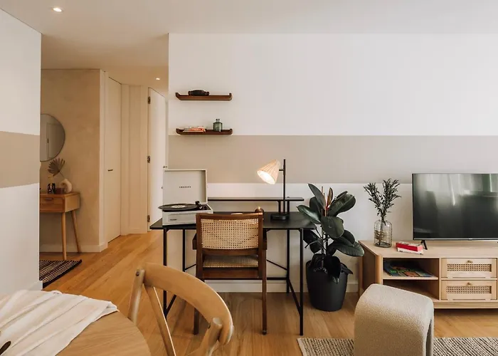 Giuseppe - 1 Bedroom And Parking In Alvalade * Lisboa