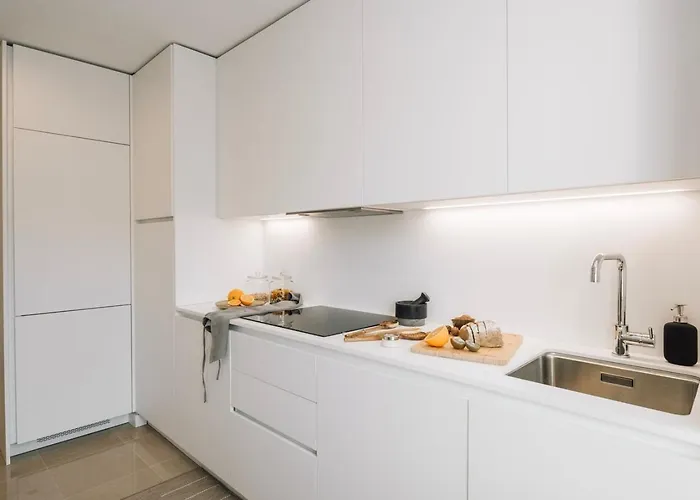 Giuseppe - 1 Bedroom And Parking In Alvalade * Lisboa