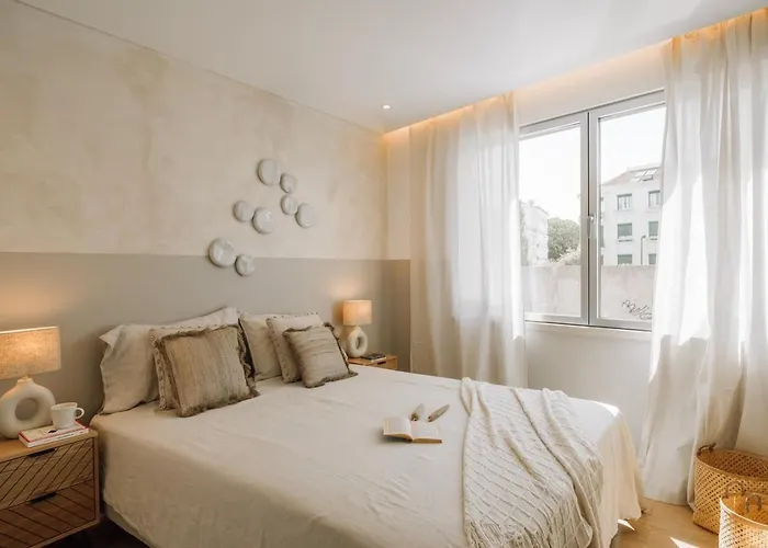 Giuseppe - 1 Bedroom And Parking In Alvalade *